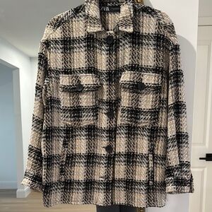 Zara Women's Black and Cream Plaid Jacket
